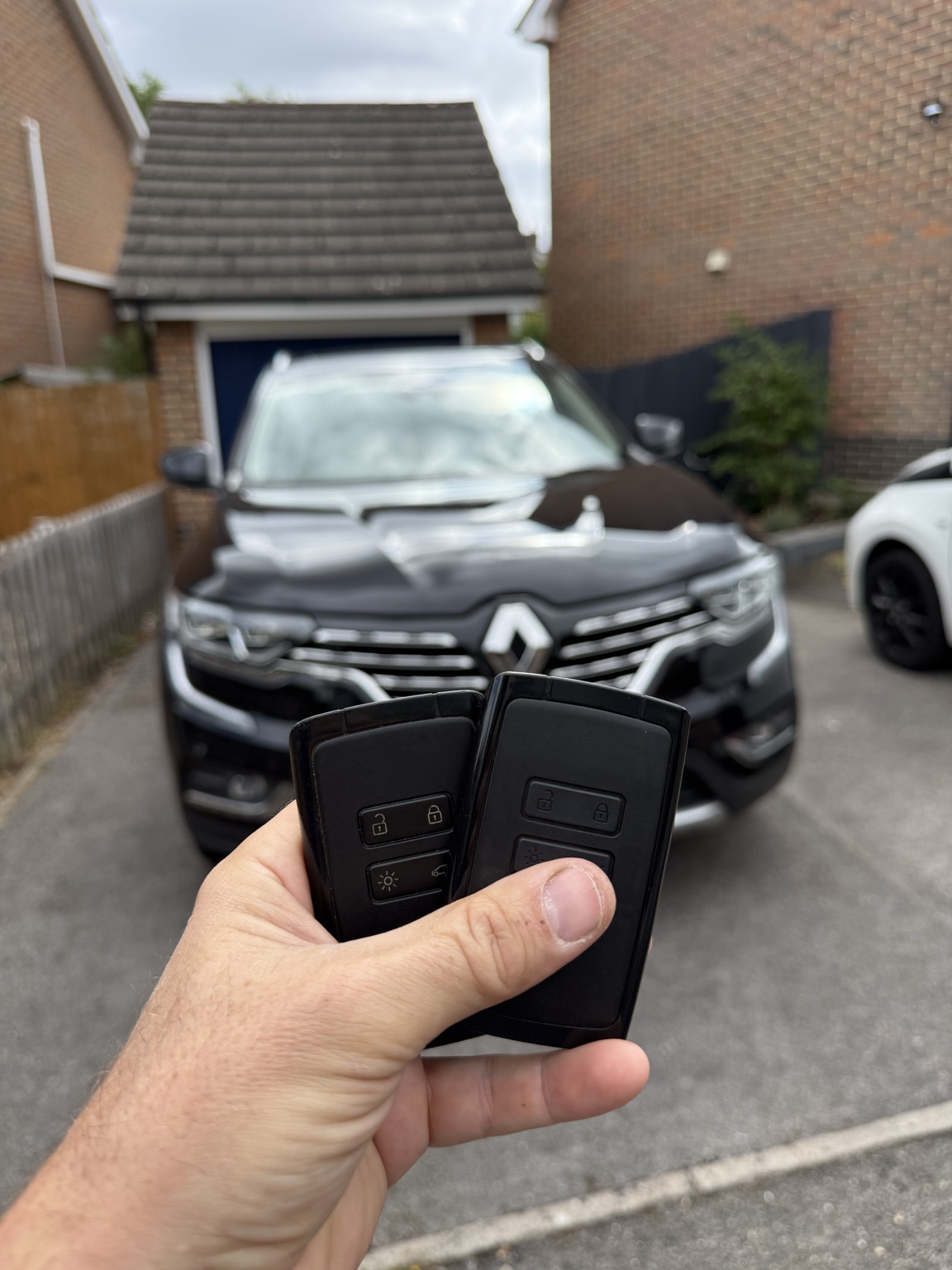2019 Renault Koleos spare remote key programmed in Binfield, Bracknell